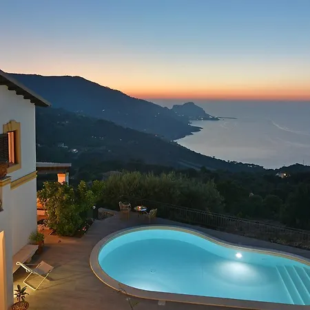 Il Basto 8 By Massimo Villa Cefalu